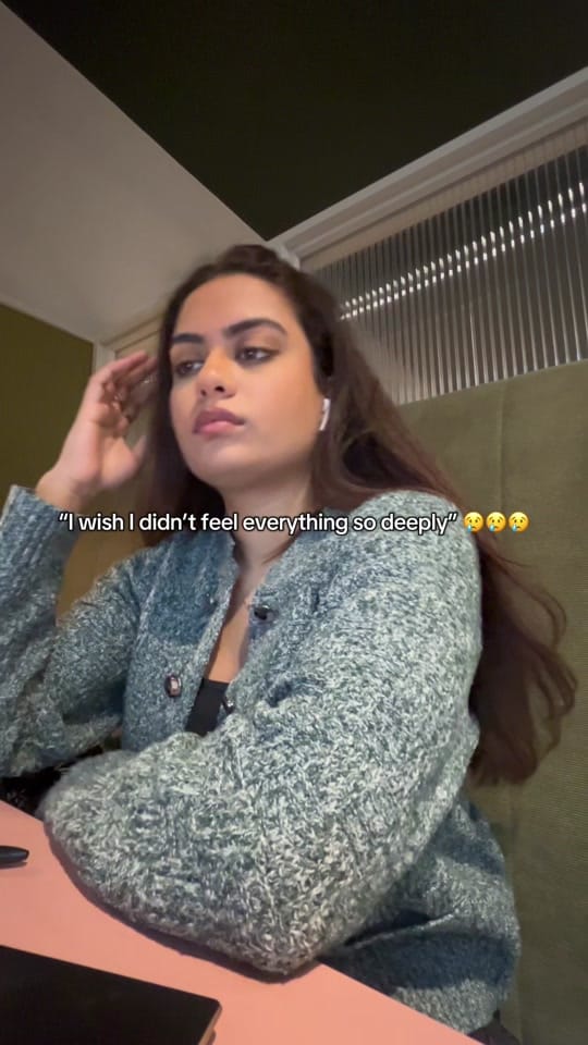 Post 1 by Zaina on TikTok (video)