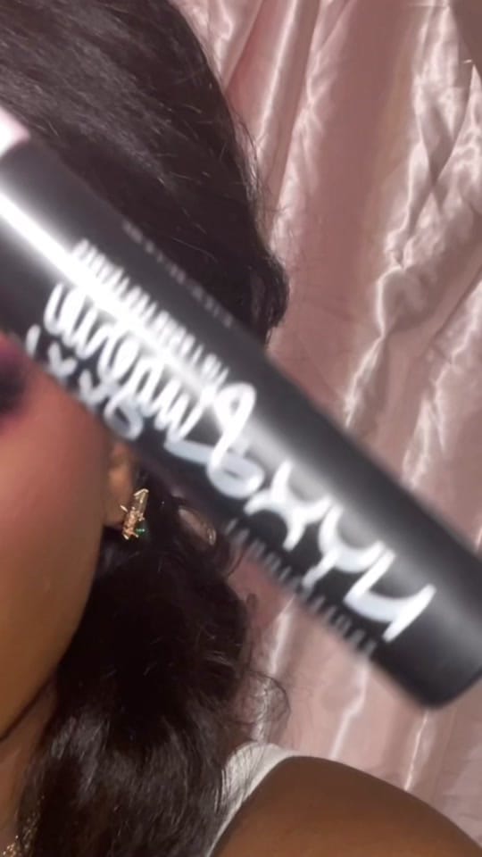 Post 4 by Elaine Marie Artistry on TikTok (video)