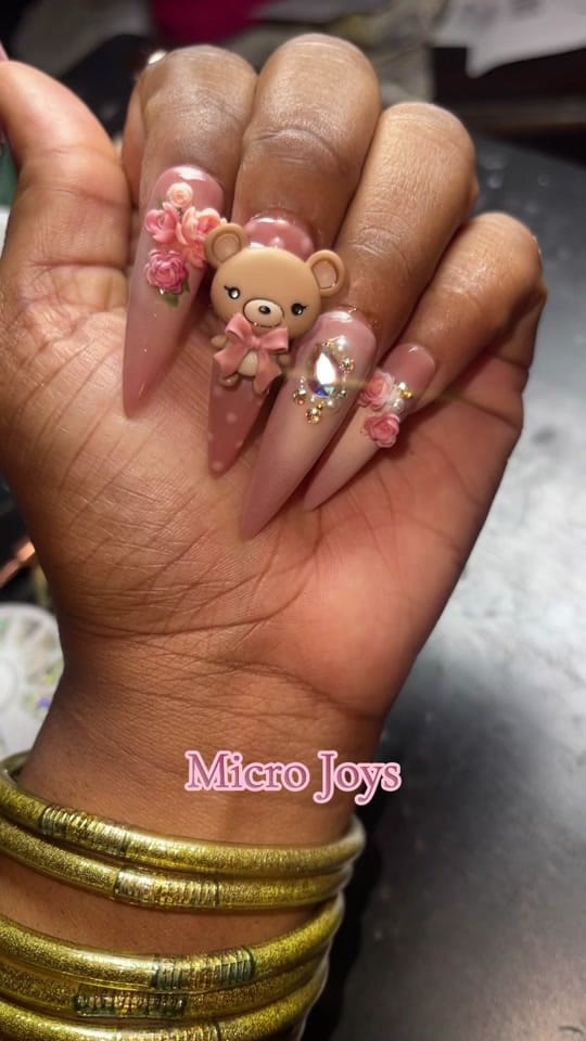 Post 2 by Elaine Marie Artistry on TikTok (video)