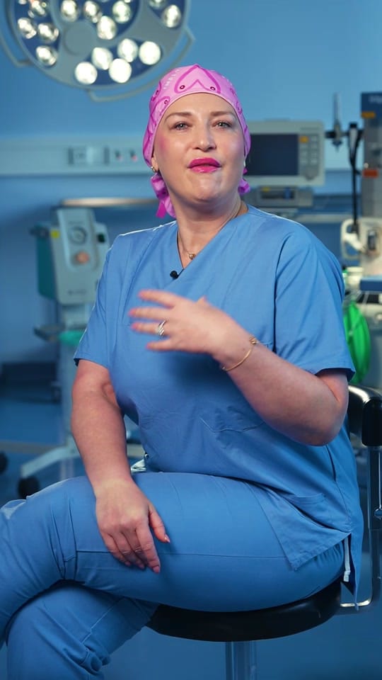Post 9 by Dr. Anna on TikTok (video)