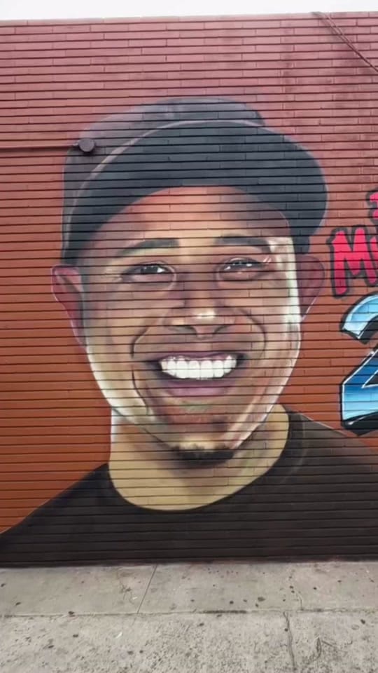 Post 2 by GROUNDFLOORMURALS on TikTok (video)