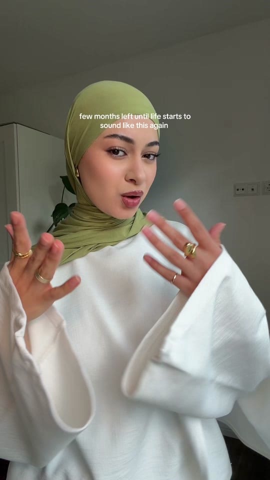 Post 7 by aleyna on TikTok (video)