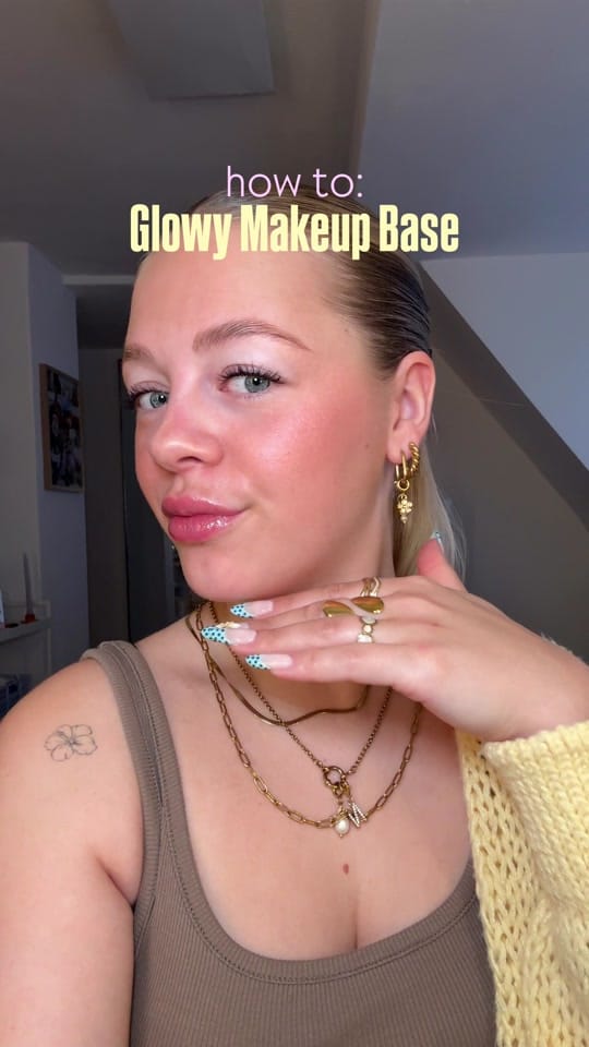 Post 9 by Kimi 🎀🪩🌸 | UGC on TikTok (video)