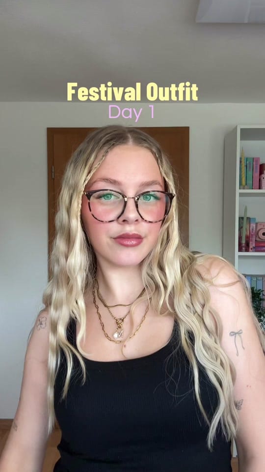 Post 10 by Kimi 🎀🪩🌸 | UGC on TikTok (video)