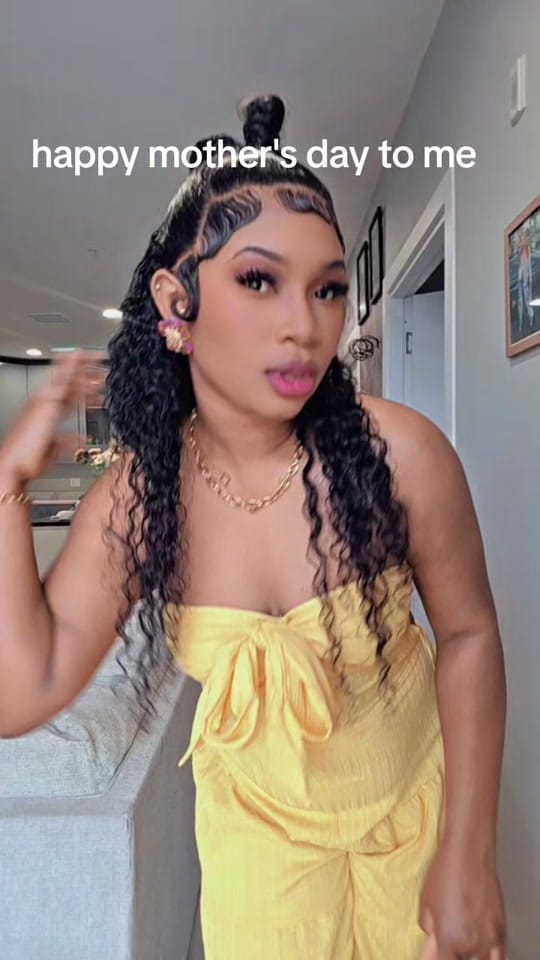 Post 7 by Lydsdoll on TikTok (video)