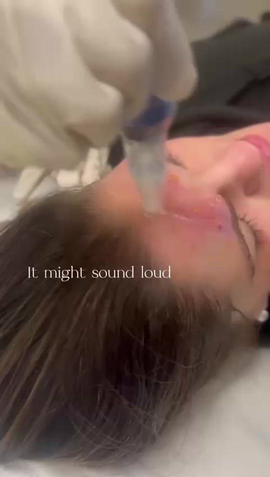 Post 3 by The Aesthetics Couple on TikTok (video)