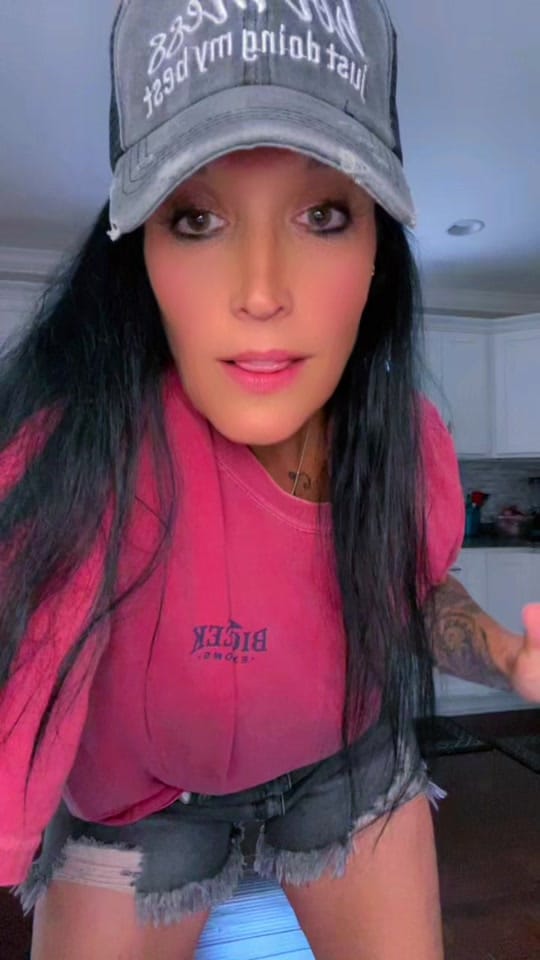 Post 6 by Ali on TikTok (video)