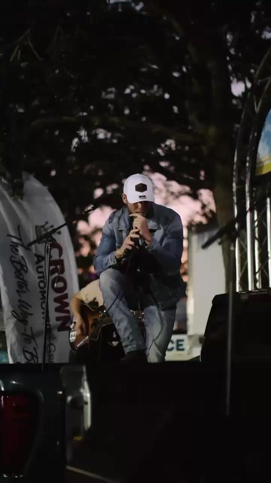 Post 4 by Noah Hunton on TikTok (video)