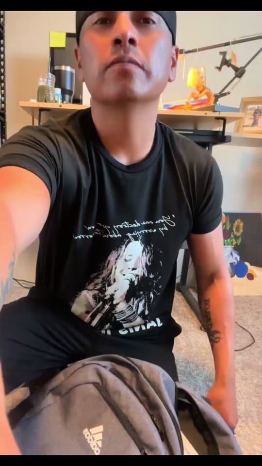Post 6 by Vandever’sArt on TikTok (video)