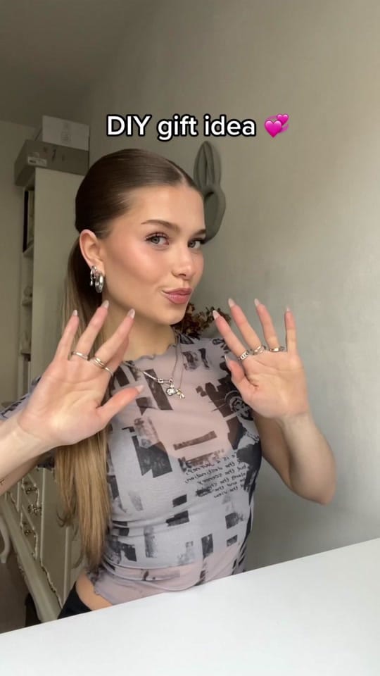 Post 10 by angi on TikTok (video)