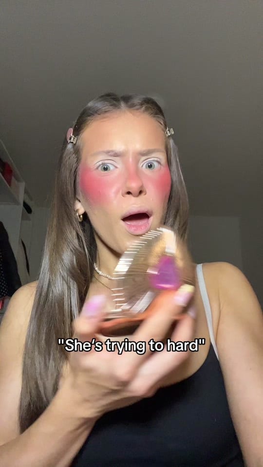 Post 4 by Lea on TikTok (video)