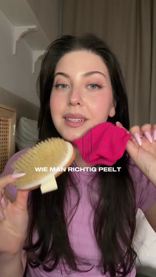 Post 2 by MARIA on TikTok (video)