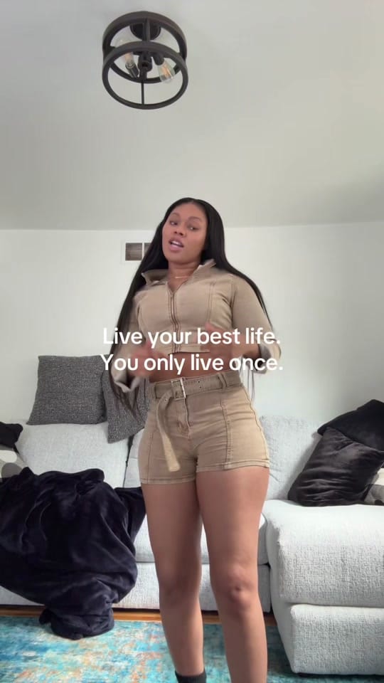 Post 6 by IMARI V on TikTok (video)