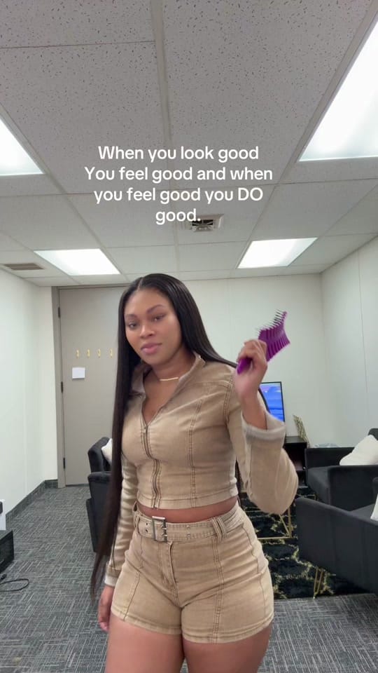 Post 7 by IMARI V on TikTok (video)