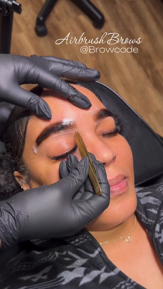 Post 4 by Jassy Brows🍯 on TikTok (video)