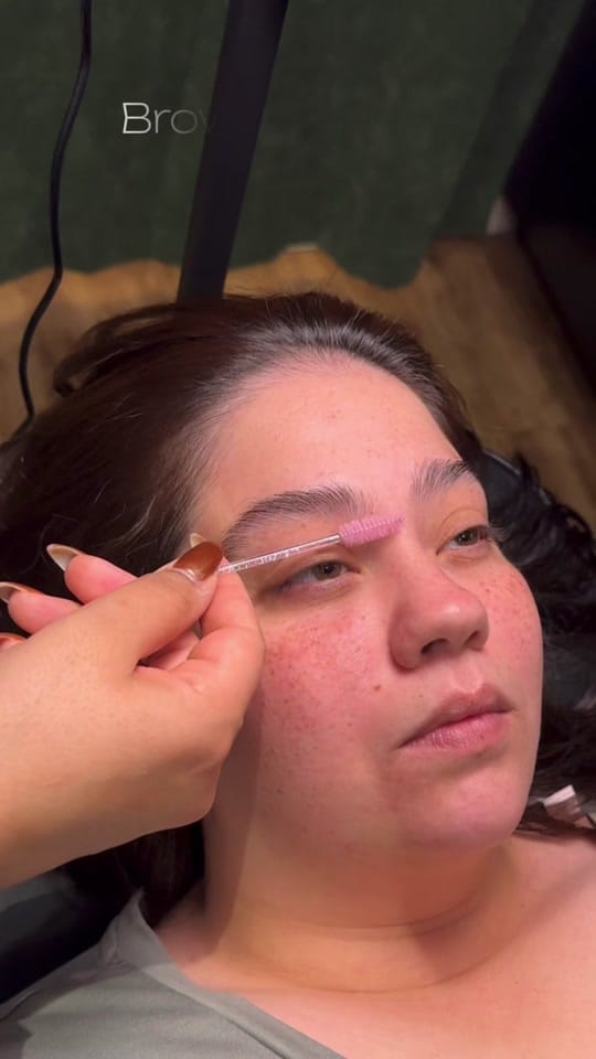 Post 8 by Jassy Brows🍯 on TikTok (video)