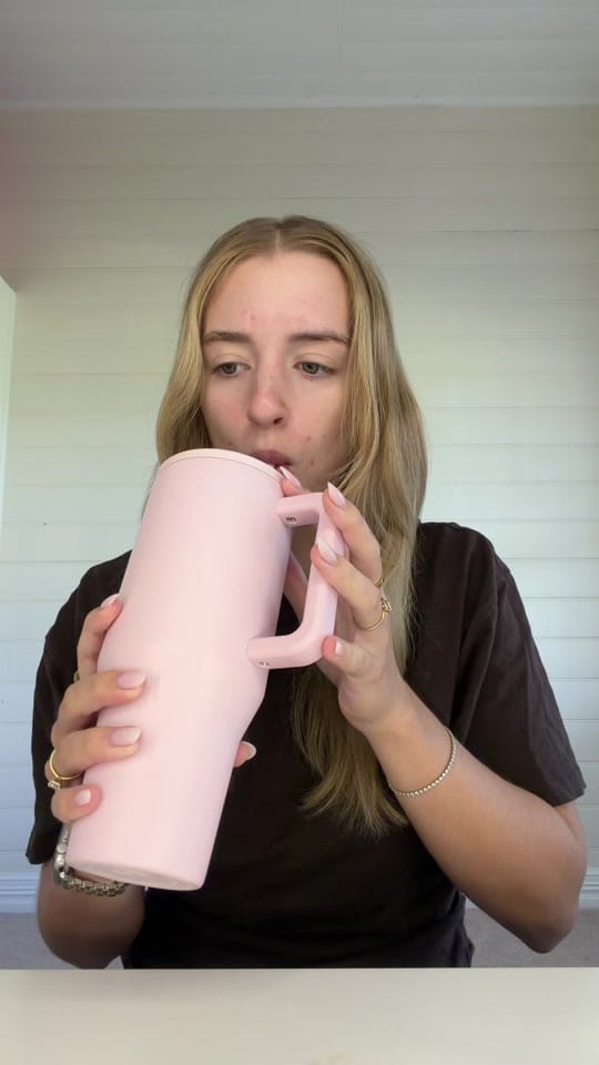 Post 3 by ALBY COSMETICS | BROOKE on TikTok (video)