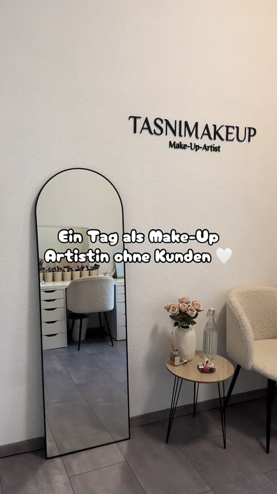 Post 2 by tasnimakeup on TikTok (video)
