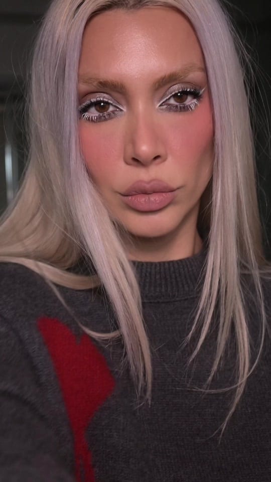 Post 6 by Farnoush🇨🇦 on TikTok (video)