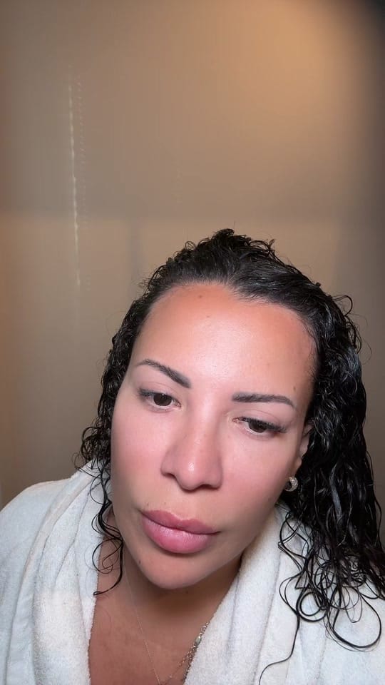 Post 2 by Yulia Bello on TikTok (video)