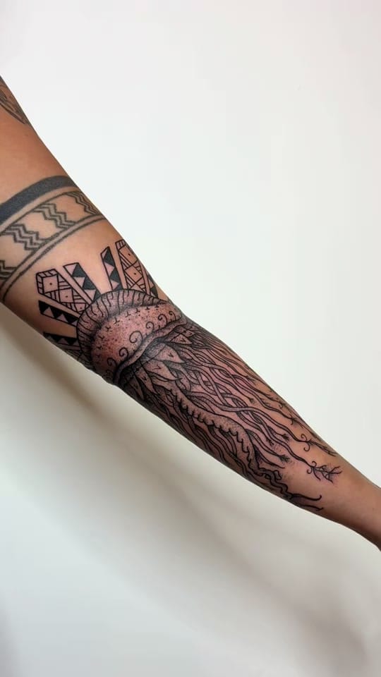 Post 8 by Diego / Filipino Tattoo Artist on TikTok (video)