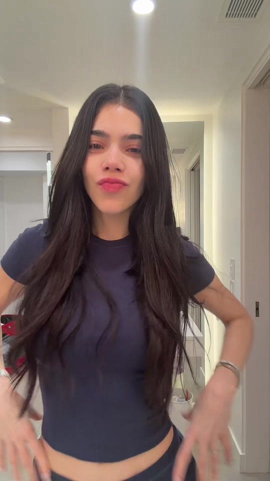 Post 7 by KeniaOs on TikTok (video)