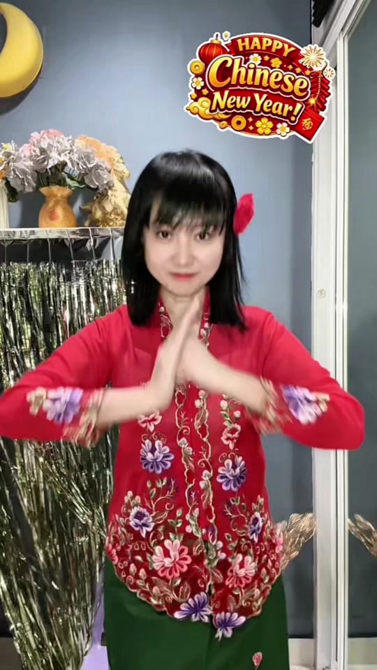 Post 1 by Leia’s Lists | Kebaya MY on TikTok (video)