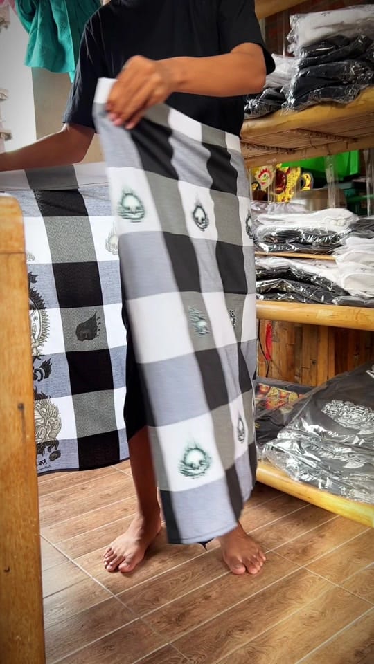 Post 9 by Kalis Art Bali on TikTok (video)