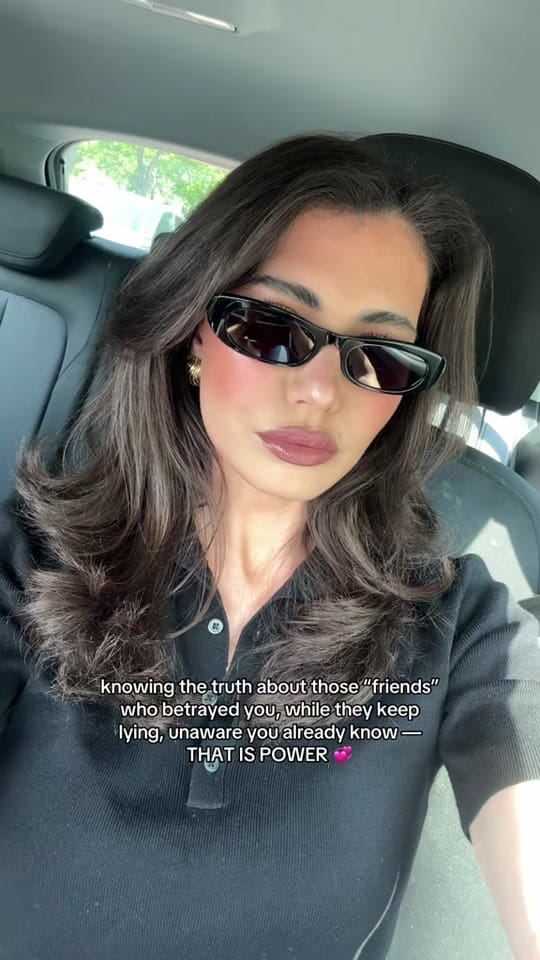 Post 5 by Anna on TikTok (video)