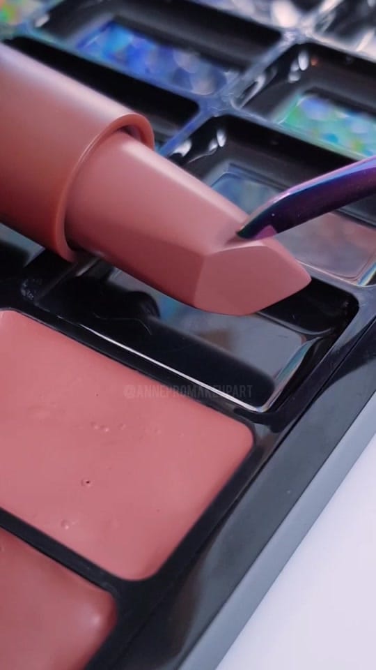 Post 8 by annepromakeupart on TikTok (video)