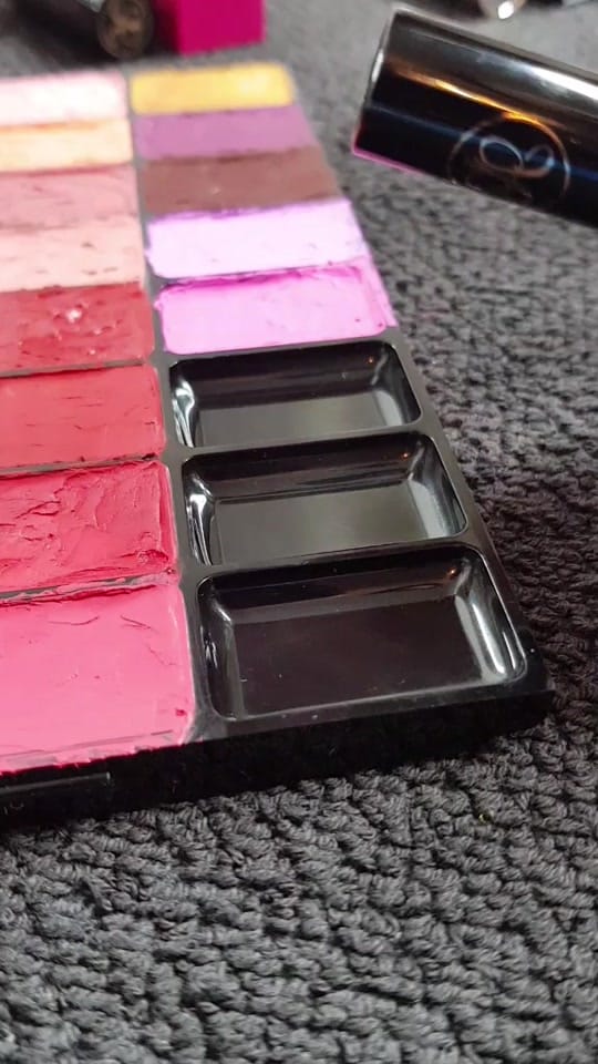 Post 10 by annepromakeupart on TikTok (video)