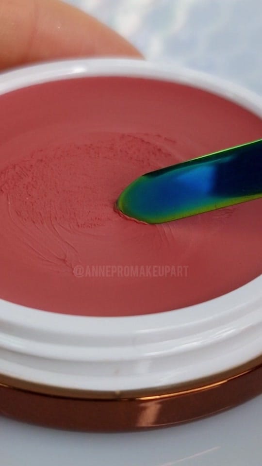 Post 5 by annepromakeupart on TikTok (video)
