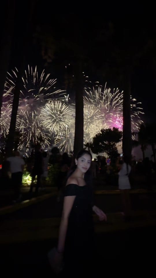 Post 8 by Nikou G on TikTok (video)