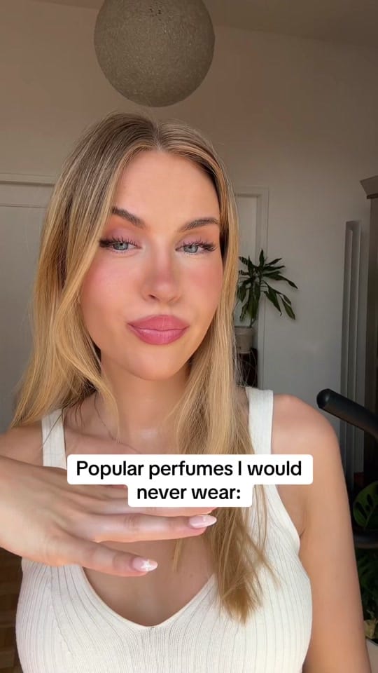 Post 8 by Lara-Isabelle on TikTok (video)