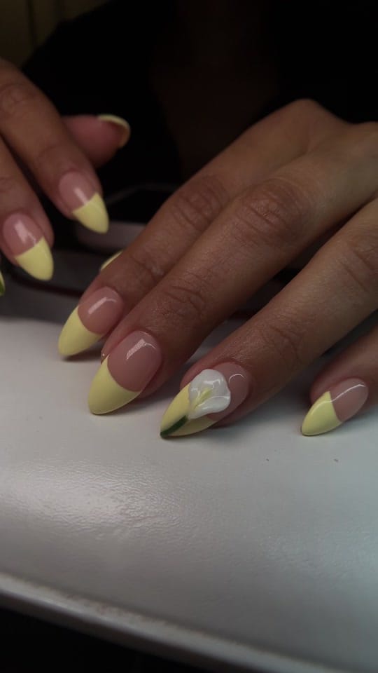 Post 7 by ELLIE // MIAMI NAIL TECH on TikTok (video)