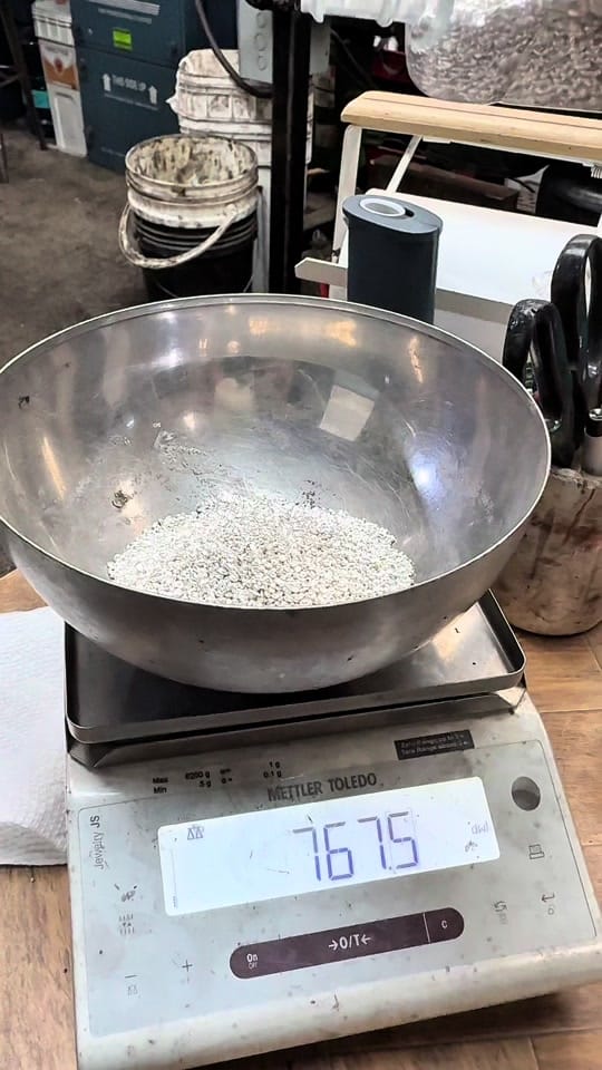 Post 9 by Gold Dream shop on TikTok (video)