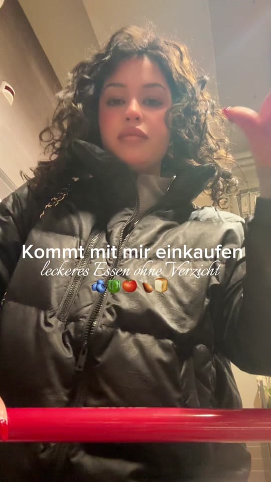 Post 2 by Yasminliyah on TikTok (video)