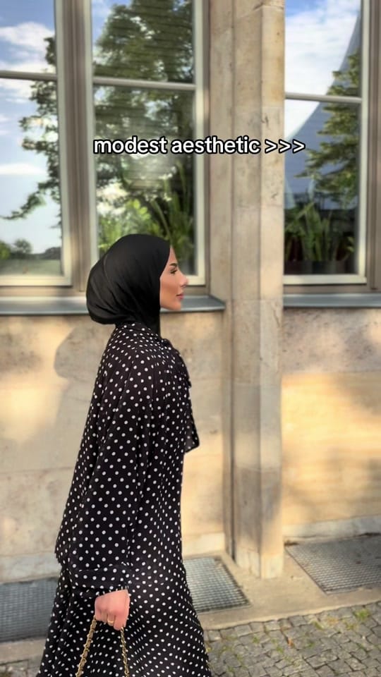 Post 1 by rabiaalakus_ on TikTok (video)
