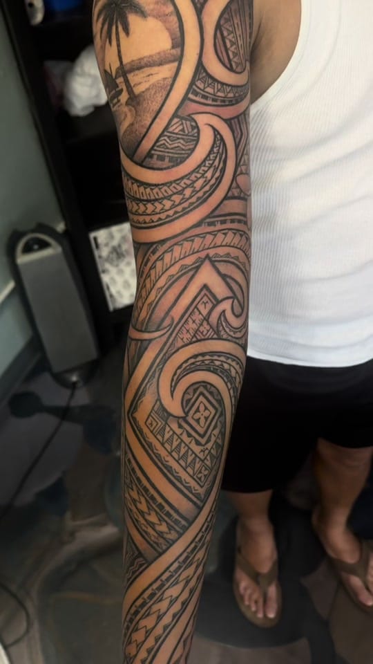 Post 9 by Lio on TikTok (video)