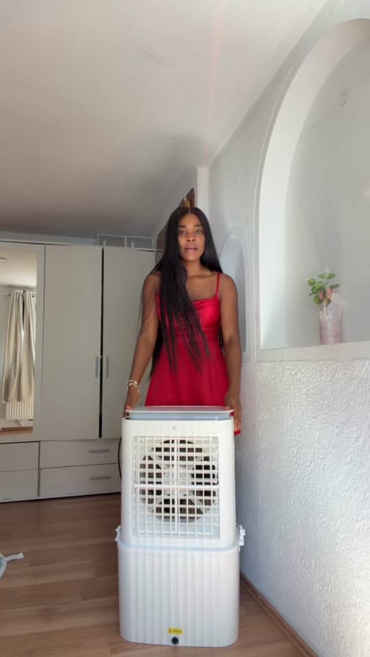 Post 3 by Praise💚 on TikTok (video)