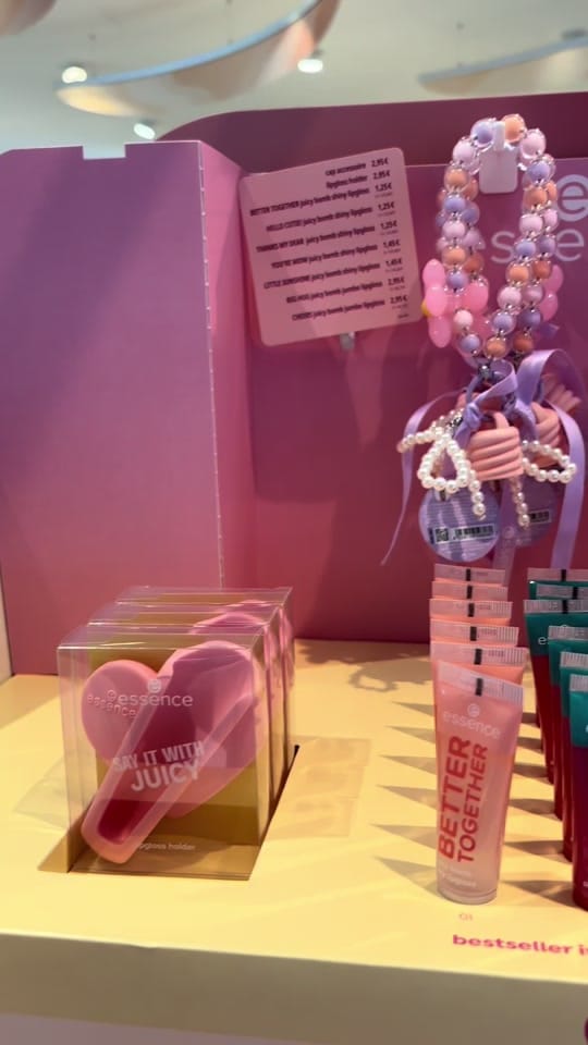 Post 1 by f0rever.essence.fanpage on TikTok (video)