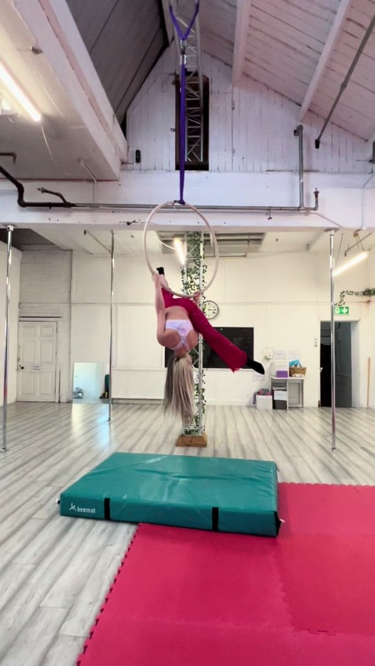 Post 10 by Imogen on TikTok (video)