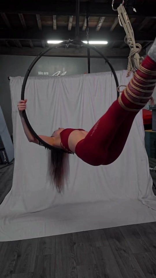 Post 1 by Imogen on TikTok (video)