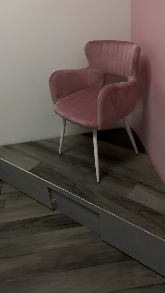 Post 9 by EssenceTheNailTech on TikTok (video)