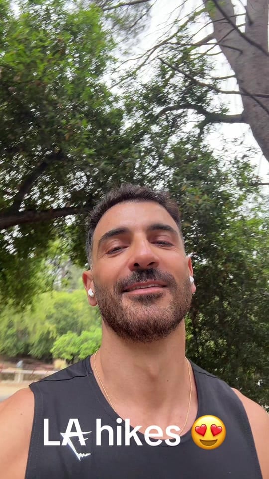 Post 1 by Dr Antonios Mitsakos on TikTok (video)
