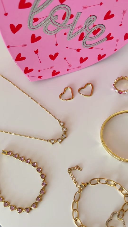 Post 3 by Clia Jewelry on TikTok (video)