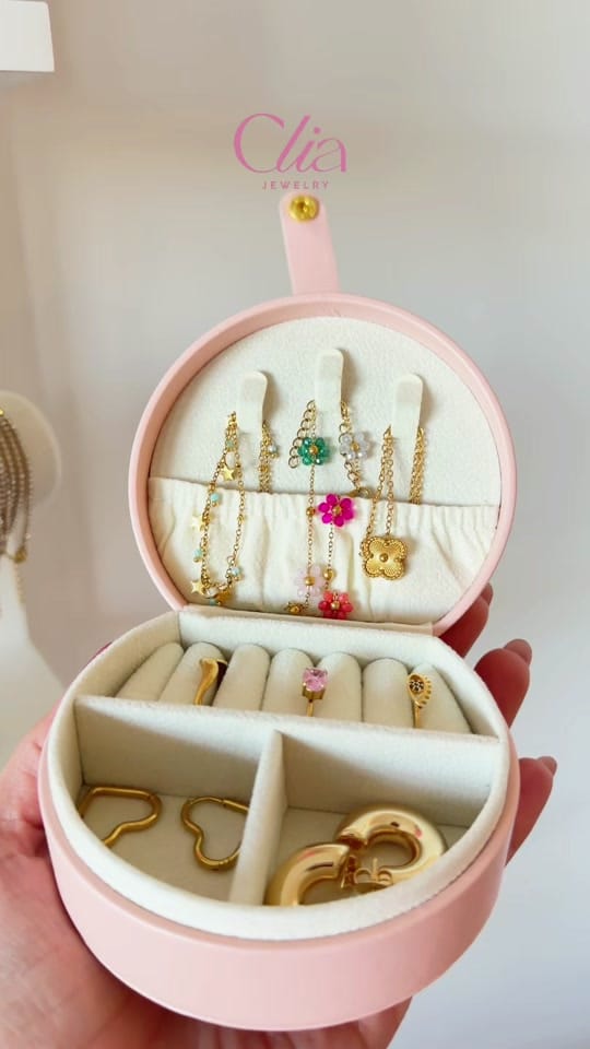Post 10 by Clia Jewelry on TikTok (video)