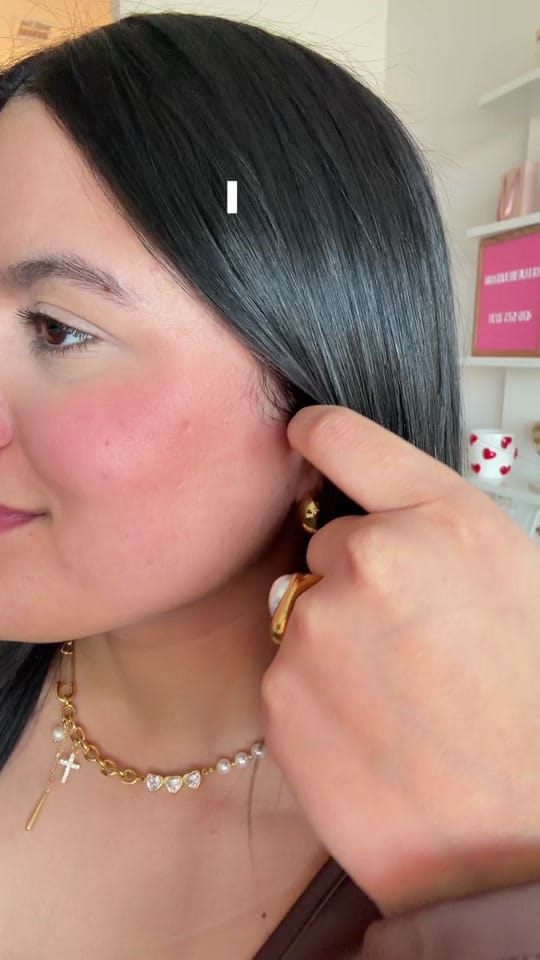 Post 6 by Clia Jewelry on TikTok (video)