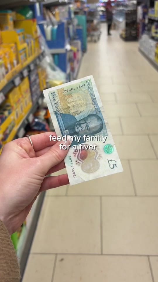 Post 2 by Samantha | Healing mum life on TikTok (video)