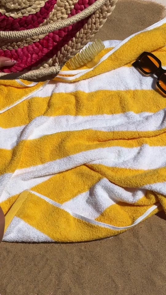 Post 3 by essence.cosmetics on TikTok (video)